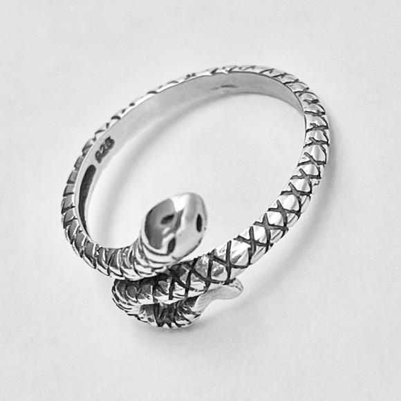 🐍 🐍TOP SELLER 🐍🐍 Sterling Silver Snake Ring, Silver Rings, Reptile Ring - Picture 10 of 12